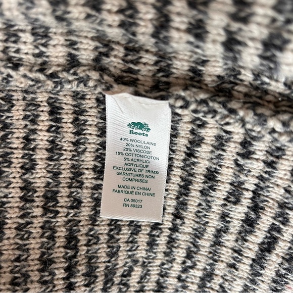 Roots Canada Shawl Collar Knit Cardigan Sweater – Wool Blend – Size M - Picture 8 of 8